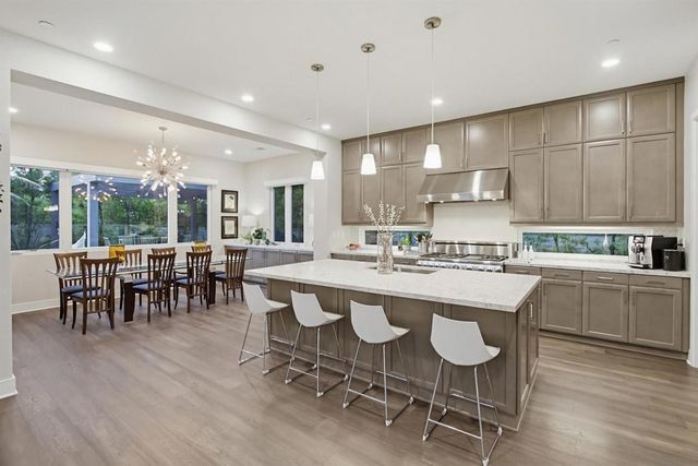 6431 Meadowbrush, San Diego, CA 92130