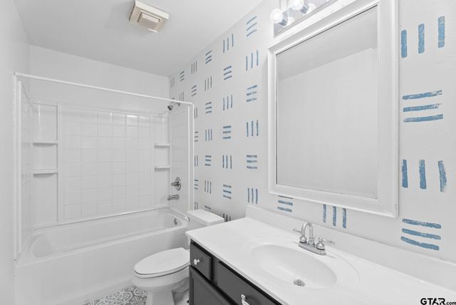 105 Oak St, Bullard, TX 75757