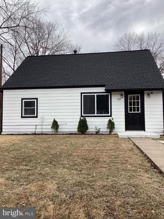 124 BAKER ST, Manassas Park, VA 20111