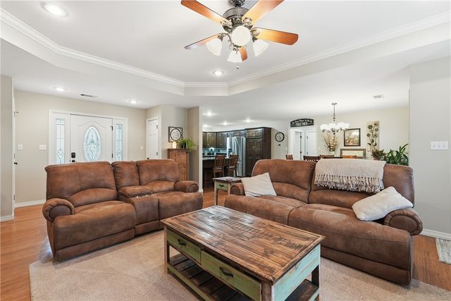 43 Autumn Court, Dover, AR 72837