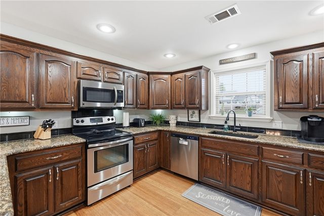 43 Autumn Court, Dover, AR 72837