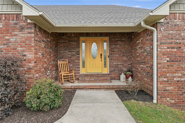 43 Autumn Court, Dover, AR 72837
