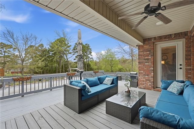 43 Autumn Court, Dover, AR 72837