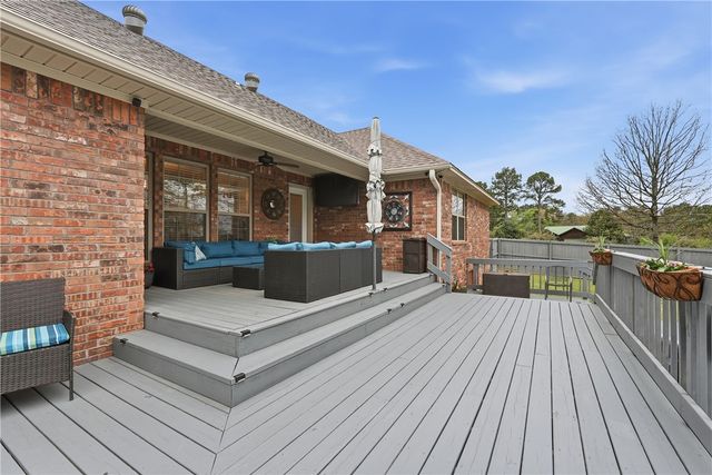 43 Autumn Court, Dover, AR 72837