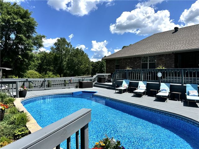 43 Autumn Court, Dover, AR 72837