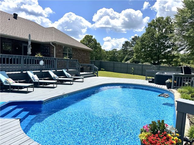 43 Autumn Court, Dover, AR 72837