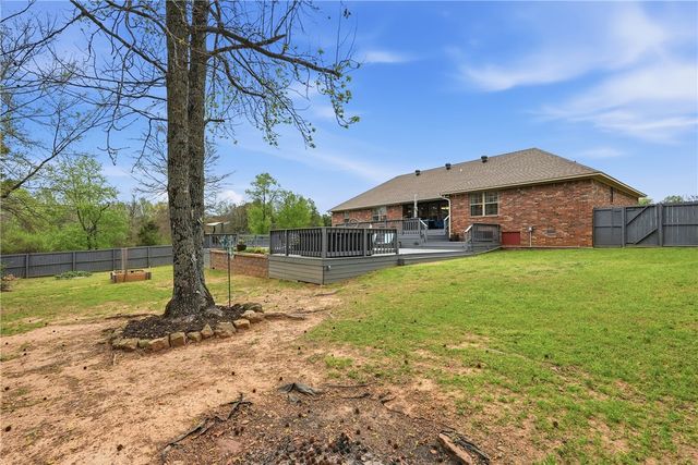 43 Autumn Court, Dover, AR 72837