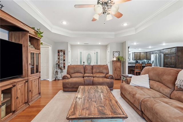 43 Autumn Court, Dover, AR 72837