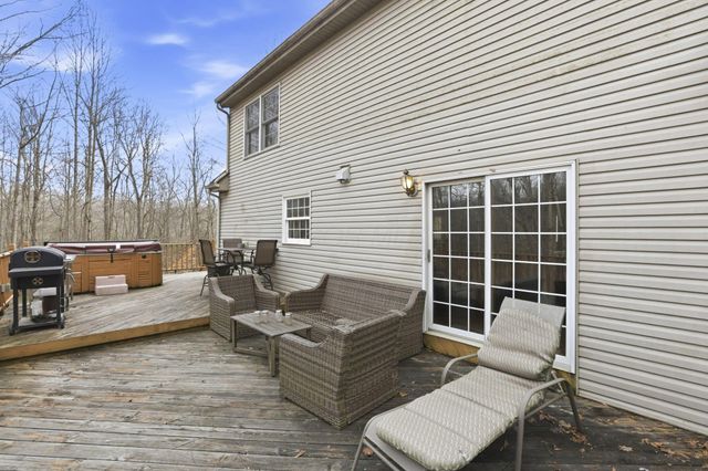 26500 Wildcat Hollow Road, Rockbridge, OH 43149