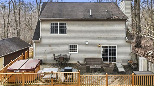 26500 Wildcat Hollow Road, Rockbridge, OH 43149