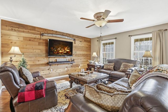 26500 Wildcat Hollow Road, Rockbridge, OH 43149