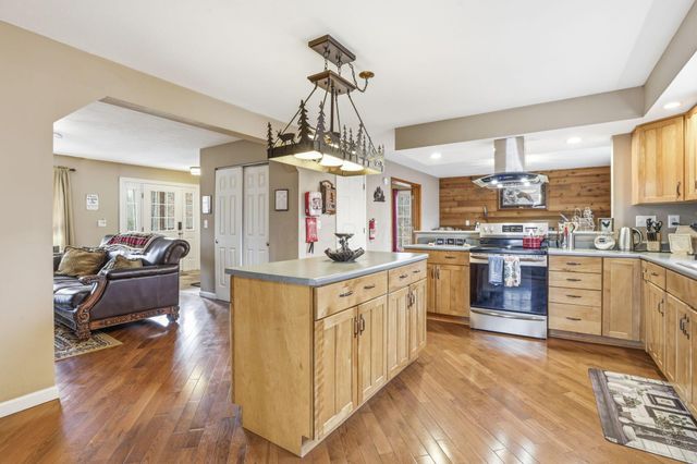 26500 Wildcat Hollow Road, Rockbridge, OH 43149