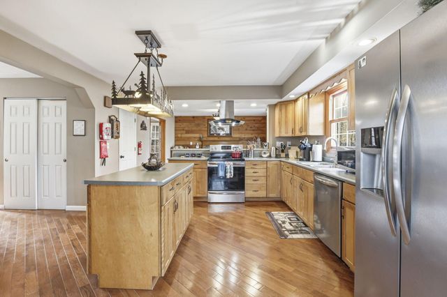 26500 Wildcat Hollow Road, Rockbridge, OH 43149