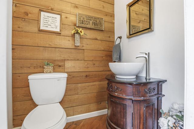 26500 Wildcat Hollow Road, Rockbridge, OH 43149