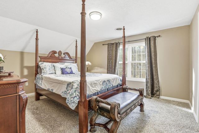 26500 Wildcat Hollow Road, Rockbridge, OH 43149