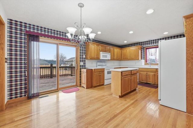 100 DODDS Circle, Council Bluffs, IA 51503