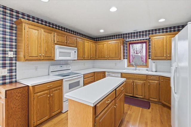 100 DODDS Circle, Council Bluffs, IA 51503