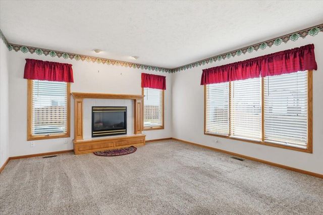 100 DODDS Circle, Council Bluffs, IA 51503