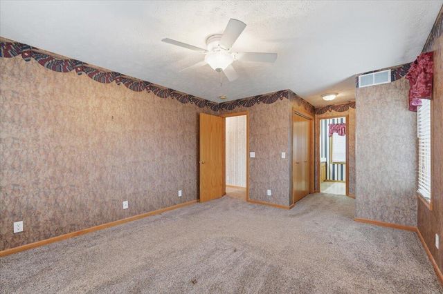 100 DODDS Circle, Council Bluffs, IA 51503