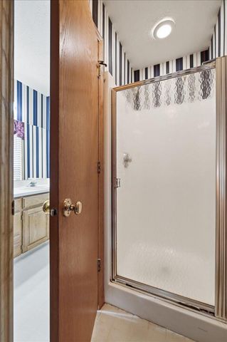 100 DODDS Circle, Council Bluffs, IA 51503