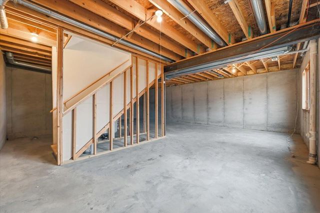 100 DODDS Circle, Council Bluffs, IA 51503