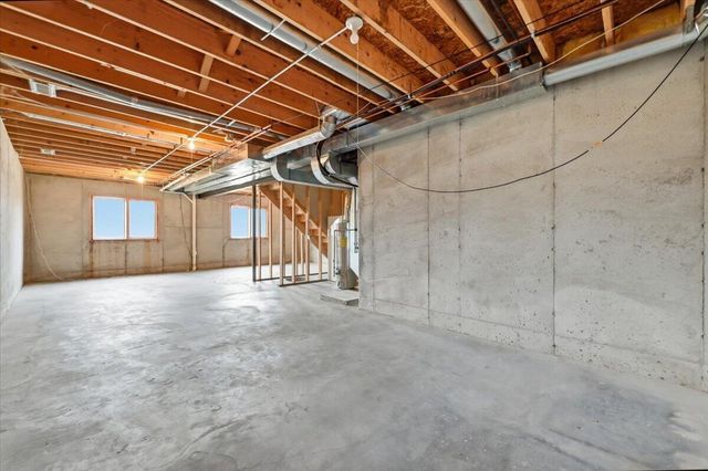 100 DODDS Circle, Council Bluffs, IA 51503