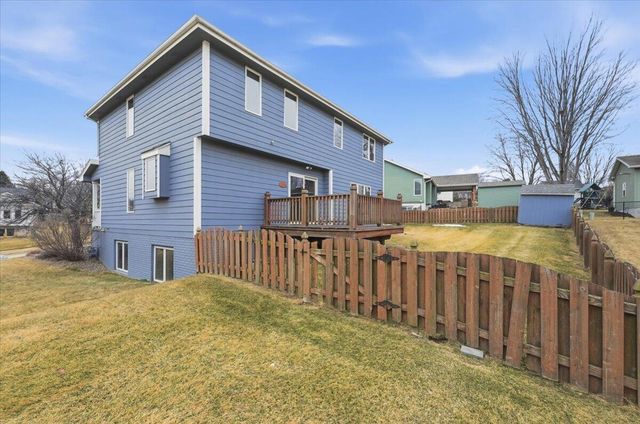 100 DODDS Circle, Council Bluffs, IA 51503