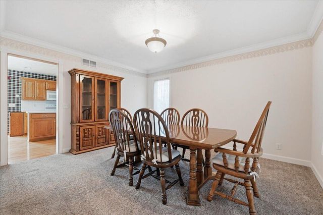 100 DODDS Circle, Council Bluffs, IA 51503