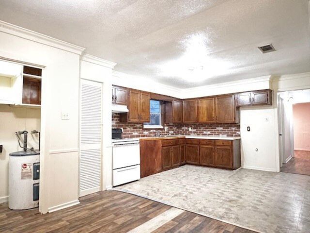 4960 Beaumont Drive, Beaumont, TX 77708