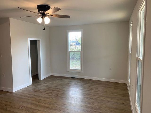 608 N Concord St, Minneapolis, KS 67467