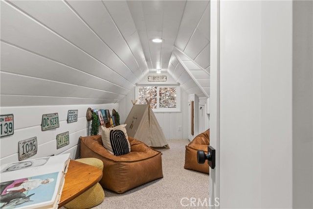 1149 Scenic Wy, Rimforest, CA 92378
