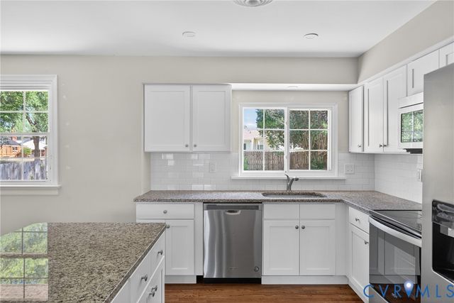 8022 Langley Dr, Glen Allen, VA 23060