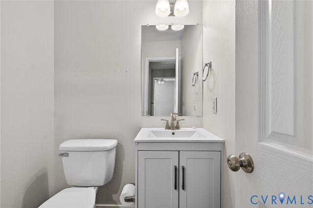 8022 Langley Dr, Glen Allen, VA 23060