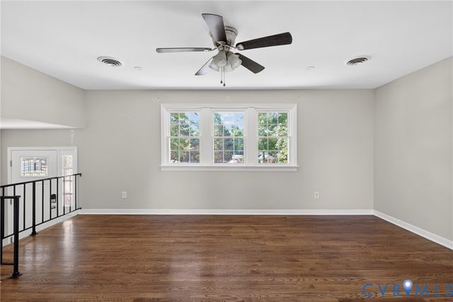 8022 Langley Dr, Glen Allen, VA 23060