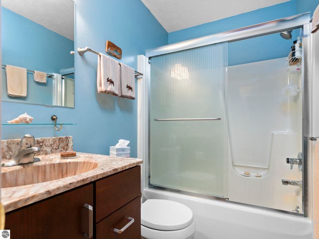 3855 White Birch Drive, Grawn, MI 49637