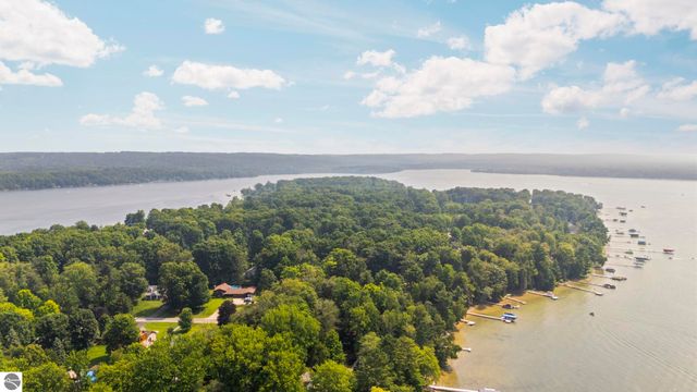 3855 White Birch Drive, Grawn, MI 49637