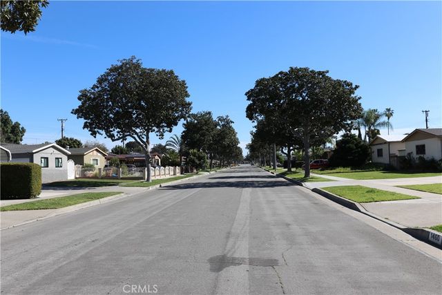 1467 W Roberta, Fullerton, CA 92833