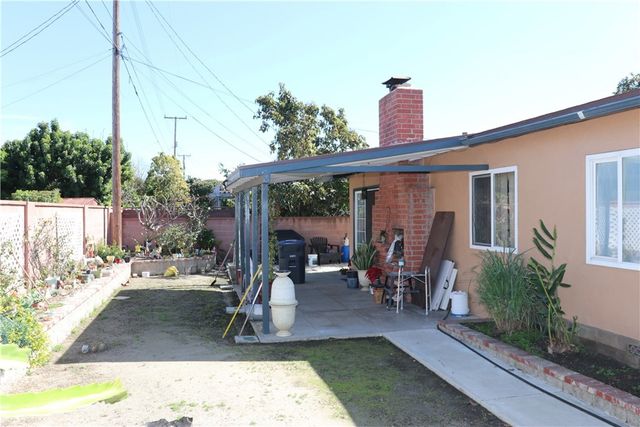 1467 W Roberta, Fullerton, CA 92833