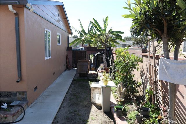 1467 W Roberta, Fullerton, CA 92833