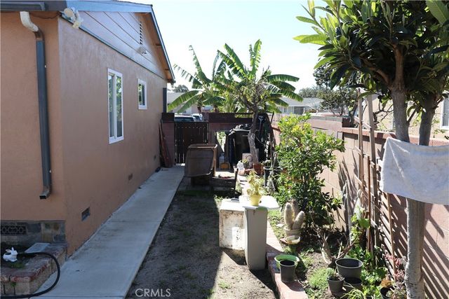 1467 W Roberta, Fullerton, CA 92833