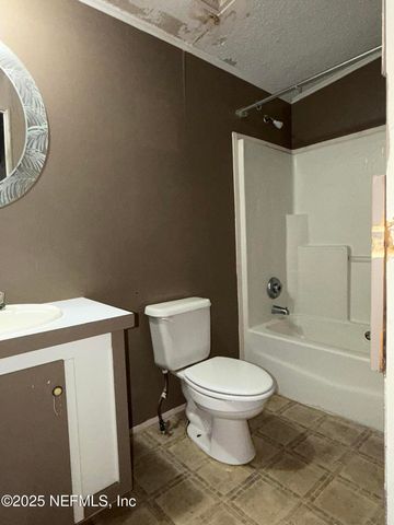 323 INCLINE Road, Satsuma, FL 32189