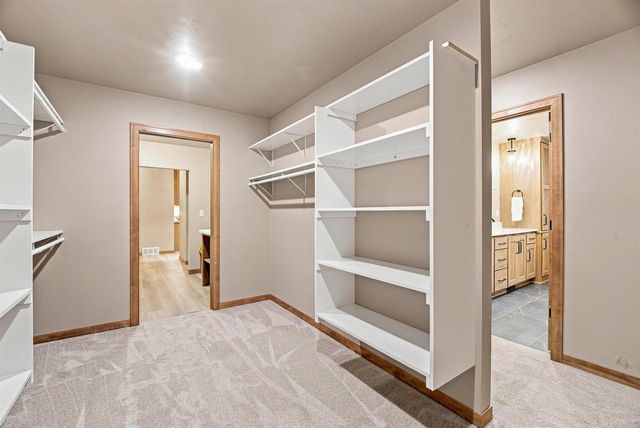 212 KERRIGAN DRIVE, Wrightstown, WI 54180