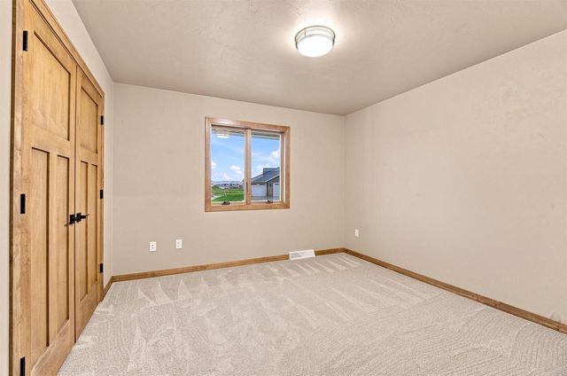 212 KERRIGAN DRIVE, Wrightstown, WI 54180