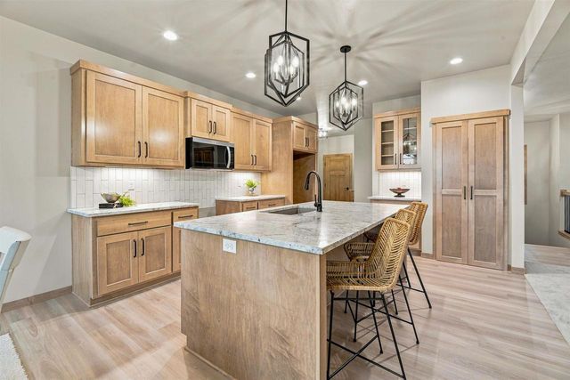 212 KERRIGAN DRIVE, Wrightstown, WI 54180