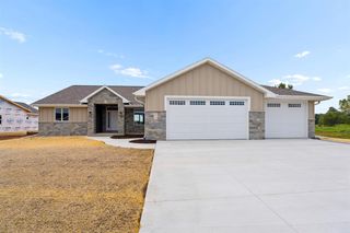 212 KERRIGAN DRIVE, Wrightstown, WI 54180