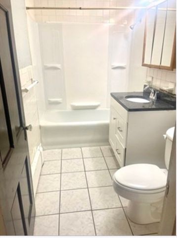 7 Wawecus 1, Worcester, MA 01605