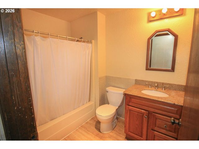 1873 Ne 10TH Ave, Hillsboro, OR 97124