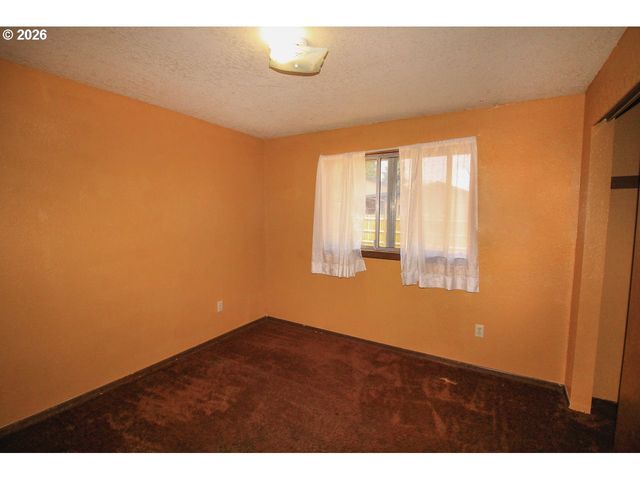 1873 Ne 10TH Ave, Hillsboro, OR 97124