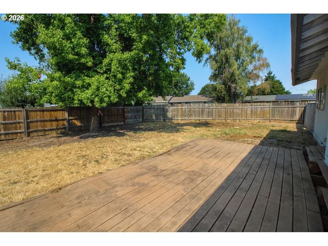 1873 Ne 10TH Ave, Hillsboro, OR 97124