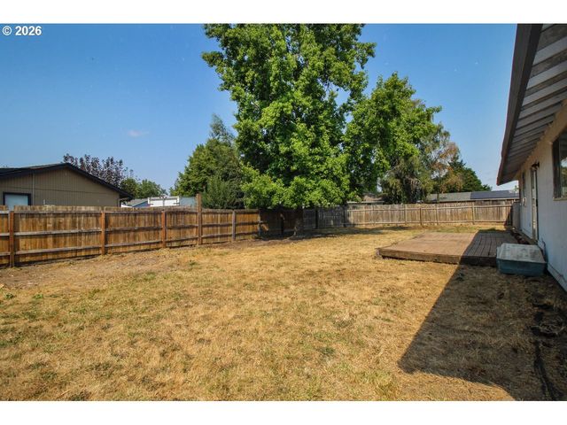 1873 Ne 10TH Ave, Hillsboro, OR 97124